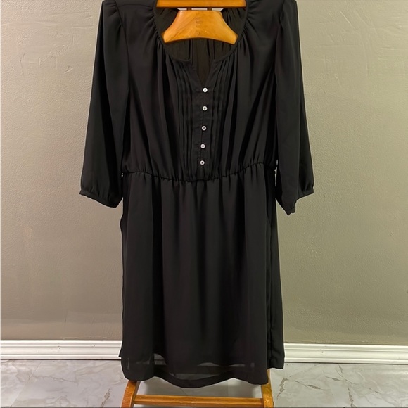 Women Black Dress size M with front pockets & long sleeeve - Picture 2 of 9